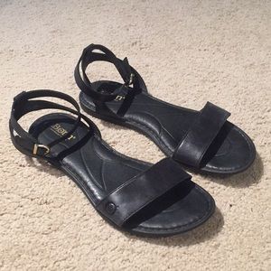 Born Arica sandals